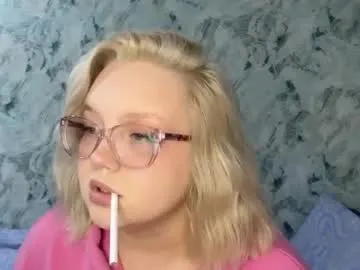 breeding_material – webcam model profile photo Image 8