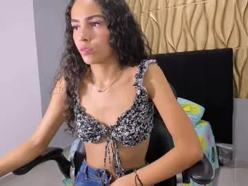 girl_mila – webcam model profile photo Image 17