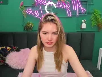 melissa_drake – webcam model profile photo Image 2