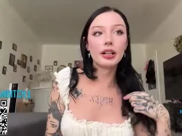 kaylaaaa111 – webcam model profile photo Image 9