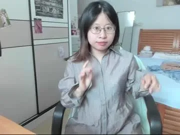 krisi_kiss – webcam model profile photo Image 18