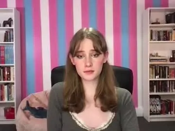 LindaSofiaa – webcam model profile photo Image 7