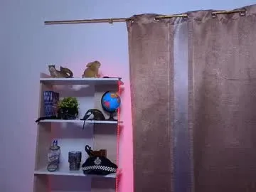 lerakit – webcam model profile photo Image 14