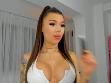 SweetMonicaUK – webcam model profile photo Image 10