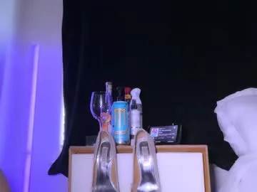 milly_shy – webcam model profile photo Image 14