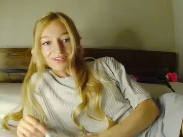 nikki000cool – webcam model profile photo Image 3