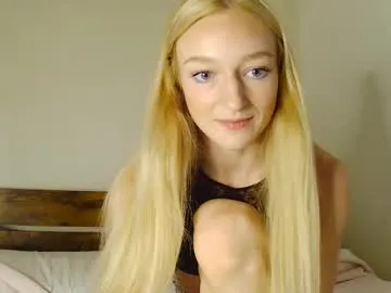 nikki000cool – webcam model profile photo Image 5