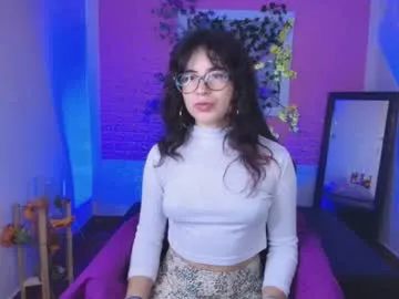 blisstease – webcam model profile photo Image 11