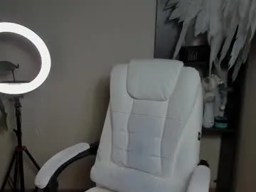 _sirine_ – webcam model profile photo Image 15