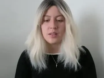 missvalery_1 – webcam model profile photo Image 13