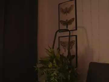 natasha_luna_ – webcam model profile photo Image 19