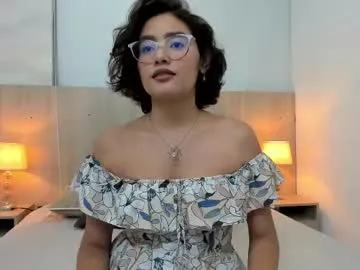 _sirine_ – webcam model profile photo Image 2