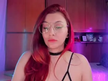 mariana124_ – webcam model profile photo Image 9