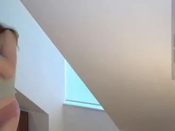 little_effy18_ – webcam model profile photo Image 19