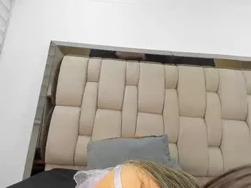 janet_fish – webcam model profile photo Image 15