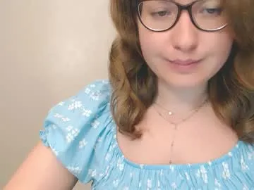 julyaandraul – webcam model profile photo Image 10