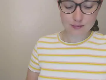 julyaandraul – webcam model profile photo Image 8