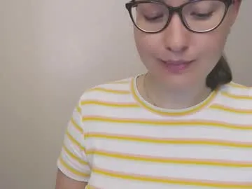 julyaandraul – webcam model profile photo Image 9