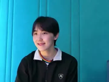 yourcutewaifu – webcam model profile photo Image 3