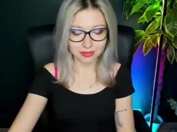 _sirine_ – webcam model profile photo Image 14