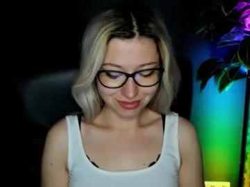 _sirine_ – webcam model profile photo Image 9