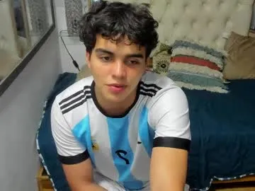 adriana_elvis – webcam model profile photo Image 12