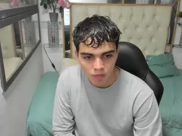 adriana_elvis – webcam model profile photo Image 19