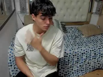 adriana_elvis – webcam model profile photo Image 6