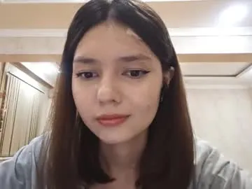 kitten_2001_yoyo – webcam model profile photo Image 11