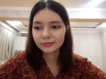 kitten_2001_yoyo – webcam model profile photo Image 13