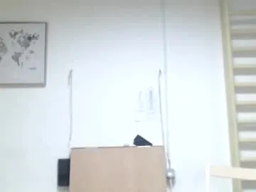 euphoria_life – webcam model profile photo Image 14