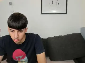 milly_shy – webcam model profile photo Image 3