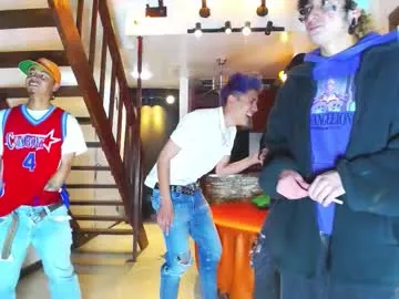 informal_ – webcam model profile photo Image 14