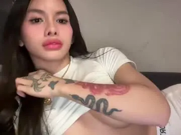 bam_bi – webcam model profile photo Image 5