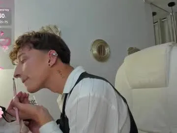 byteblush – webcam model profile photo Image 4