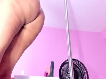 im_a_slut40 – webcam model profile photo