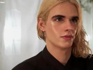 informal_ – webcam model profile photo Image 13