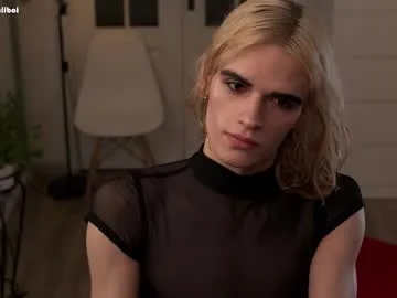 informal_ – webcam model profile photo Image 5