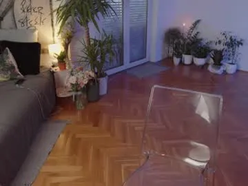 faplex – webcam model profile photo Image 5