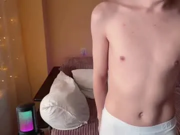 ella_max_live – webcam model profile photo Image 6