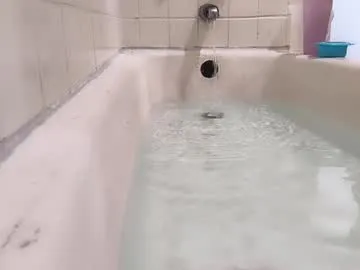 coralie20 – webcam model profile photo Image 10