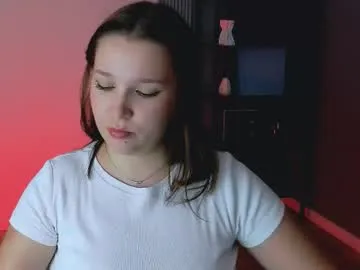 missvanessajune – webcam model profile photo Image 9