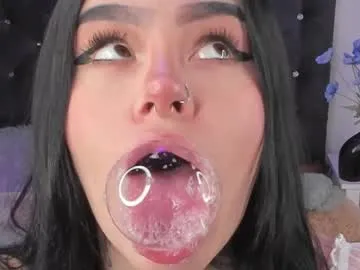 LindaSofiaa – webcam model profile photo Image 3