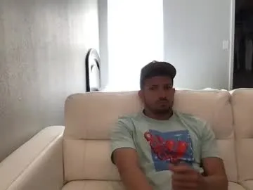 kaylaaaa111 – webcam model profile photo Image 2