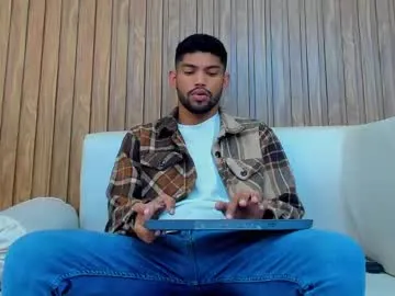 sweetmiaa – webcam model profile photo Image 14