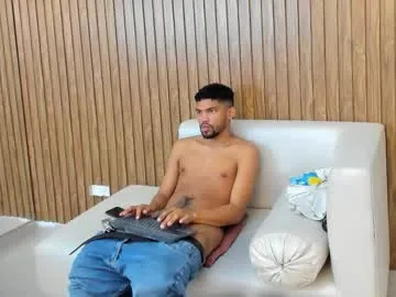 sweetmiaa – webcam model profile photo Image 8