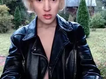 holly_little2 – webcam model profile photo Image 18