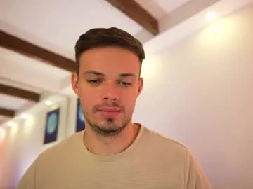 lindamei – webcam model profile photo Image 18