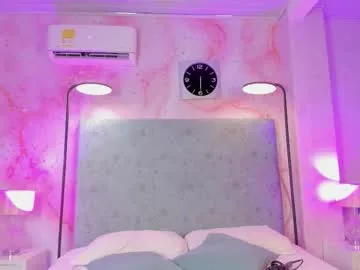 lustyaura – webcam model profile photo Image 5