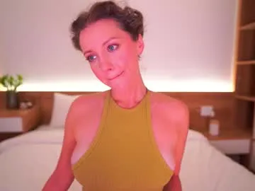 dollyiaa – webcam model profile photo Image 11